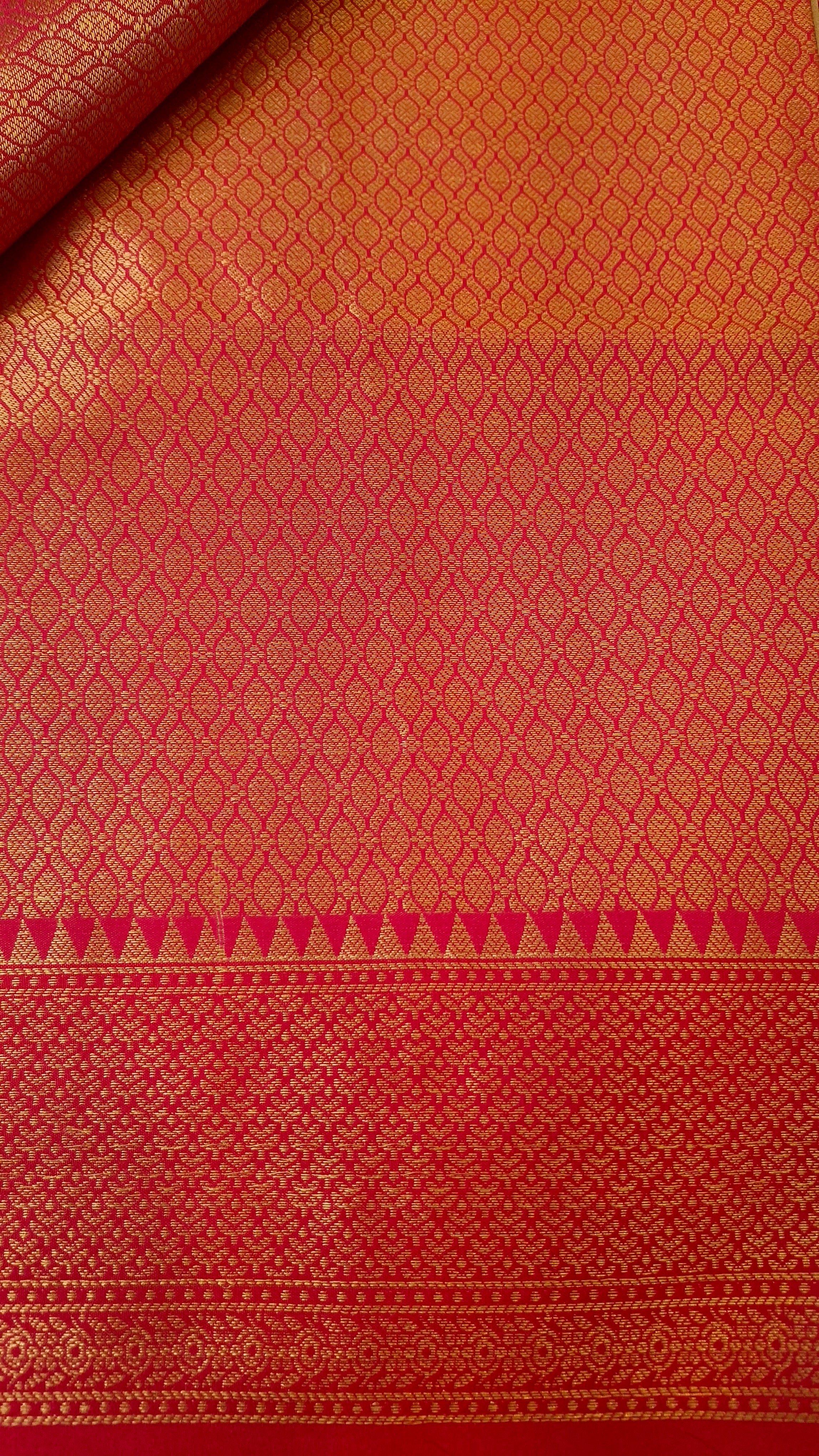 COTTON BASE KATHPADAR SAREE IN CREAM COLOR