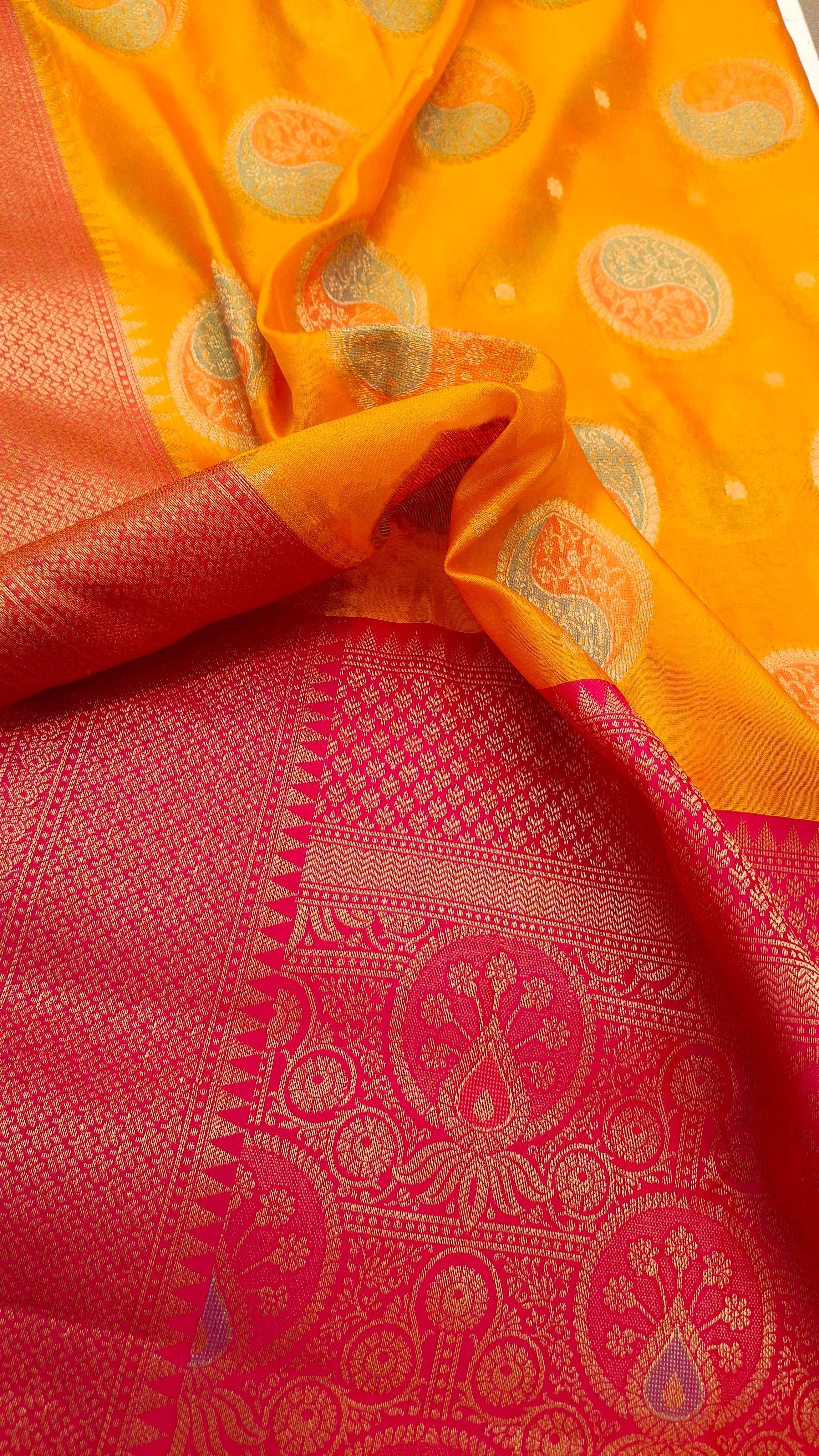 COTTON BASE KATHPADAR SAREE IN YELLOW AND PINK COLOUR